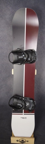 NEW CHAMONIX GEANT SNOWBOARD SIZE 159W CM WITH NEW CHANRICH LARGE BINDINGS