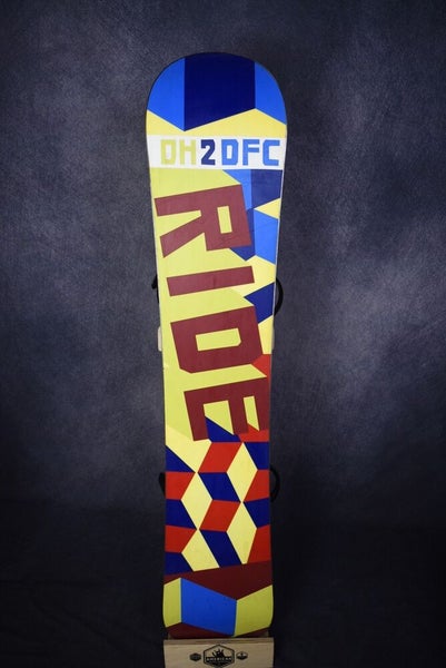 RIDE DH2 SNOWBOARD SIZE 153 CM WITH LAMAR LARGE BINDINGS