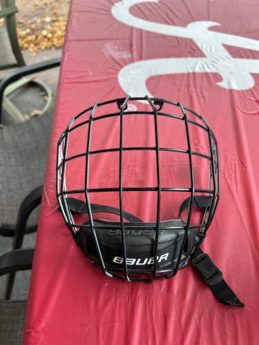 Bauer Profile 2 Oreo Cage Size Medium