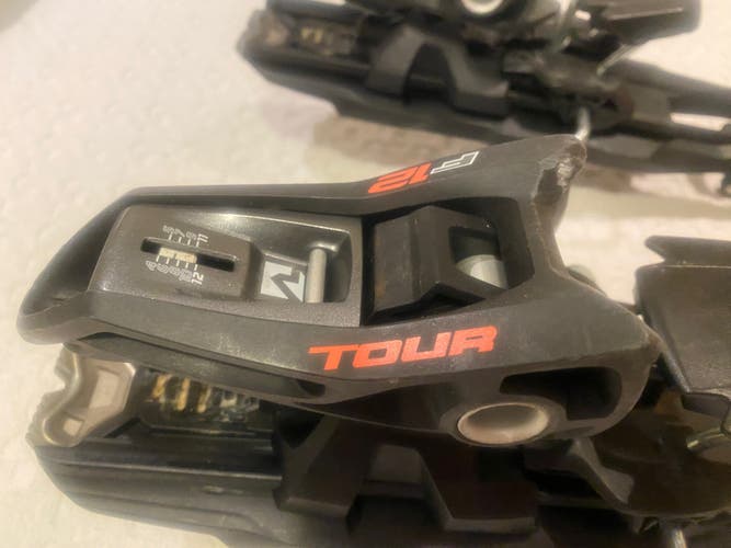 Used Alpine Touring Ski Bindings 110 mm Brake Width Max Din 12