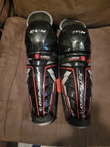 Used CCM JetSpeed FT390 Shin Pads