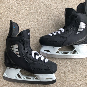 Junior New True Pro Custom Hockey Skates Regular Width Pro Stock Size 4