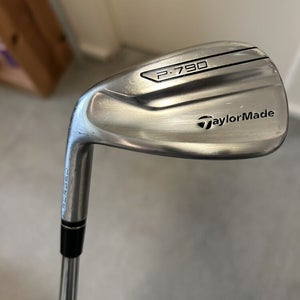 TAYLORMADE P790 PITCHING WEDGE LEFT HANDED DG S300 STEEL SHAFT