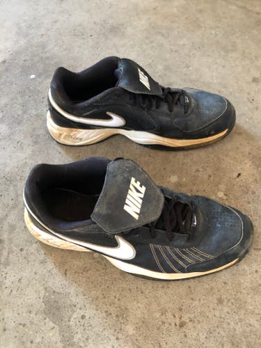 Black Used Adult Men's Size 12 (Women's 13) Nike Low Top