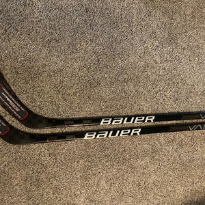 NEW - Bauer Vapor Hyperlite Right Handed Hockey Stick P92 87 Flex