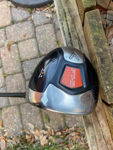 Callaway ft-5 Driver 9°; Fujikura Stiff Shaft; RH; Neutral.