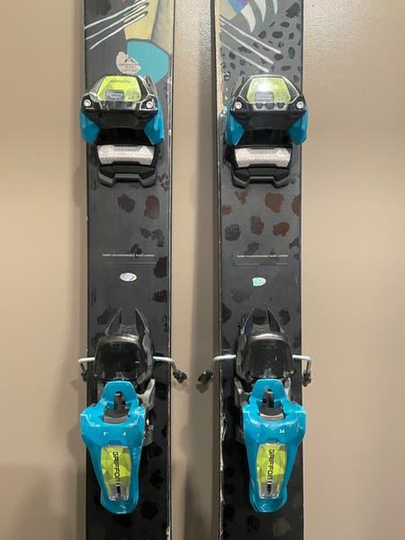 Völkl Revolt 104 180 cm | SidelineSwap | Buy and Sell on