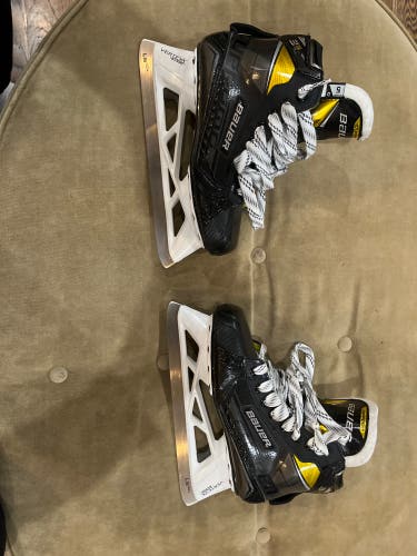 New Bauer Regular Width Size 5 Supreme 3S pro Hockey Goalie Skates