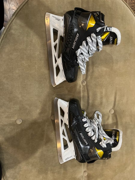 New Bauer Regular Width Size 5 Supreme 3S pro Hockey Goalie Skates