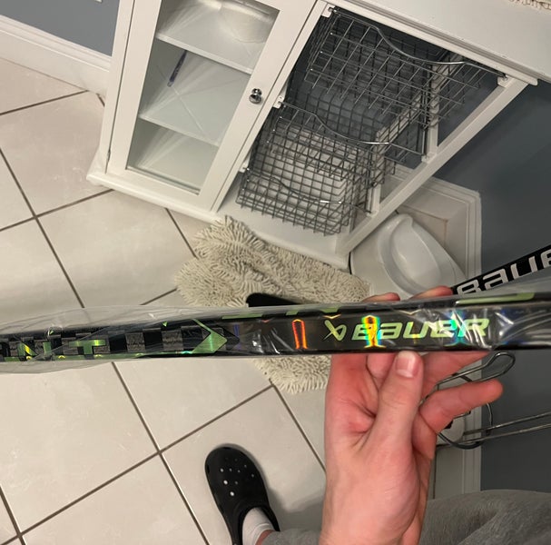 Senior Right Handed P28 Pro Stock Ag5nt Hockey Stick