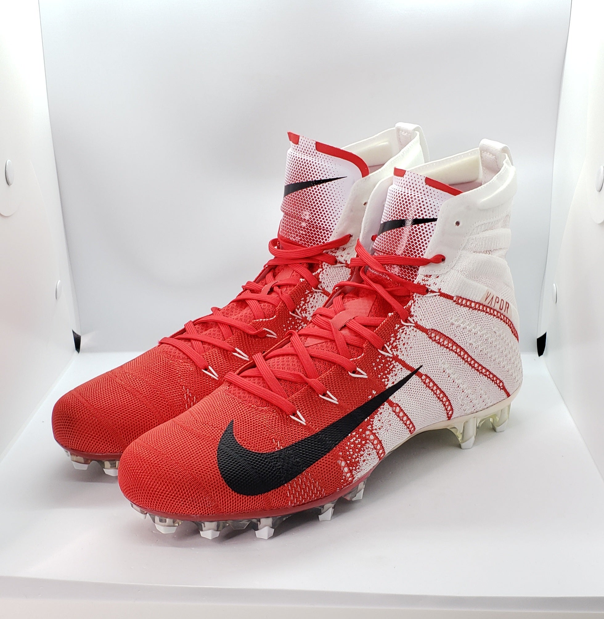 Nike Vapor Untouchable 3 Elite Football Cleats White Gym Red SZ 12.5  AO3006-160 for Sale in The Bronx, NY - OfferUp