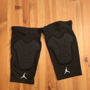 new Nike Jordan Hyperstrong Compression Padded Black Basketball Knee Sleeves L/XL