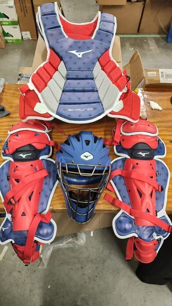 Mizuno 3 Piece Adult Samurai Catcher's Set Navy/Red Helmet, Leg Guards, Chest
