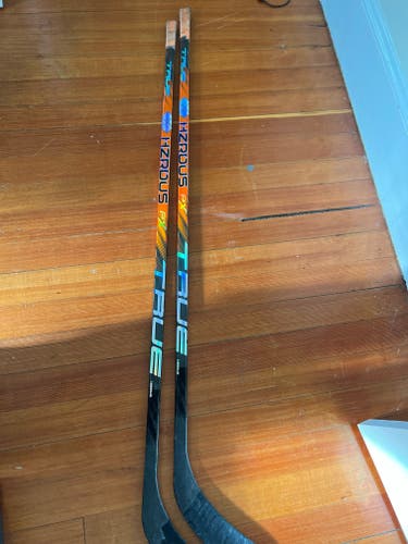 Intermediate Used Right Handed True Hzrdus PX Hockey Stick MC Pro Stock
