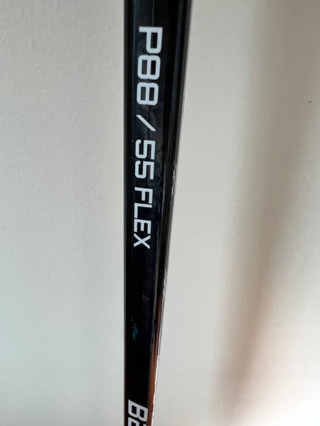 Intermediate Used Right Handed Bauer Vapor 3X Hockey Stick P88