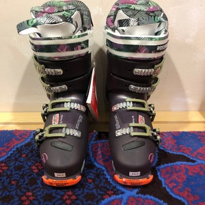 Brand New Rossignol elite 120 Ski Boots 24.5