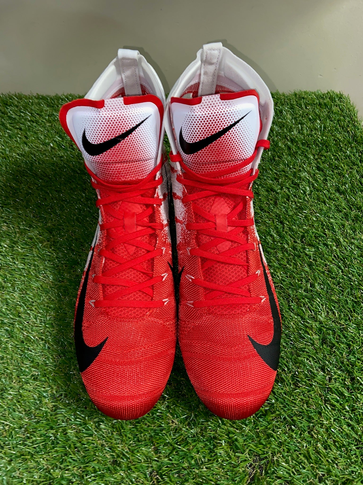 Nike Vapor Untouchable 3 Elite Football Cleats Red AO3006  display picture 3
