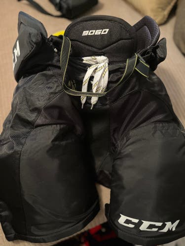 Senior Large CCM  Tacks 9060 Hockey Pants