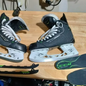Senior Used CCM RibCor 50K Hockey Skates Regular Width Size 11
