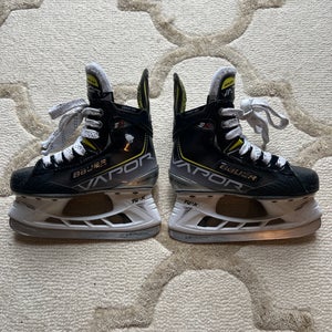 Used Bauer Vapor 3x Hockey Skates - Size 1D