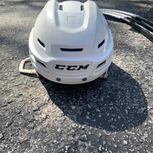 Used Medium CCM Resistance 300 Helmet