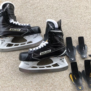 Senior C New Bauer Supreme 1S Hockey Skates Regular Width Size 7.5