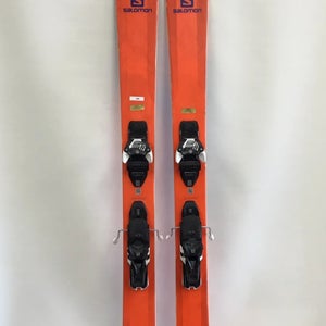 174cm Salomon QST 106 Skis