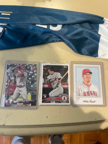 Mike Trout Cards. Rookie Card Included