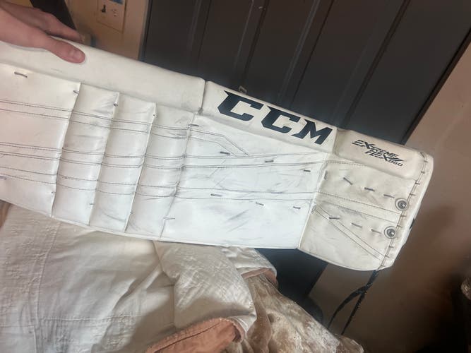Used 34" CCM Extreme Flex 860 Goalie Leg Pads