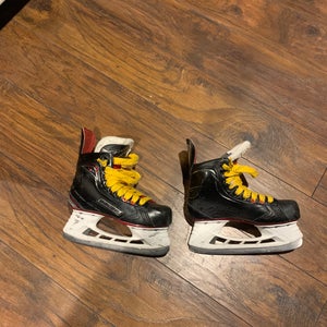Used Bauer Regular Width  Size 2.5 Vapor X LTX Hockey Skates