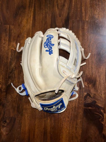 Rawlings Heart of the Hide Kris Bryant Model