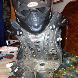 Used Motocross Bundle; Fox Comp 5 Y7 Boots; Flux evs Chest Protector; Bell MD Helmet