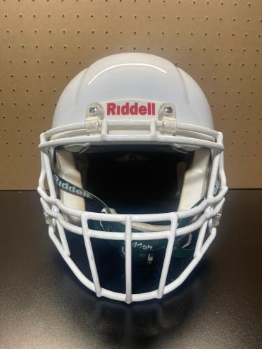 Riddell speed size medium adult 2023