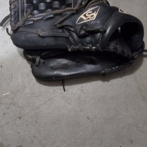 Used Left Hand Throw Louisville Slugger Infield Xeno Softball Glove 12"