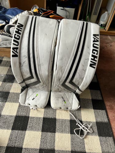 SLR 2 goalie pads