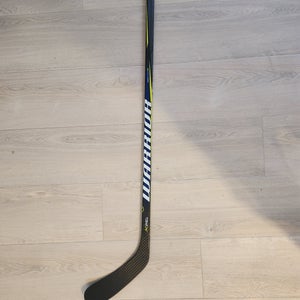 Used Senior Warrior Right Handed Alpha QX Pro Hockey Stick W03