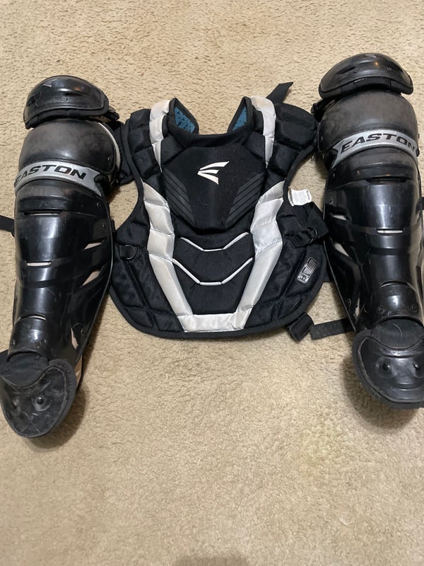 Easton Easton Elite X Intermediate Catchers gear set