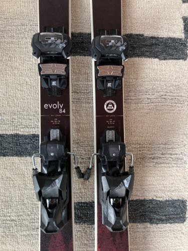Used Unisex 2021 Liberty 179 cm All Mountain Evolv 84 Skis With Bindings Max Din 13