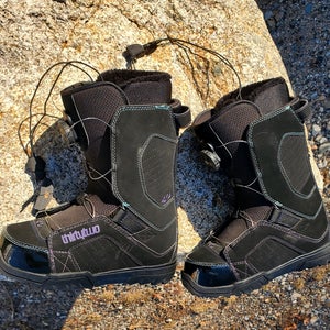 Women's Used Size 7.0 Thirty Two STW BOA Snowboard Boots