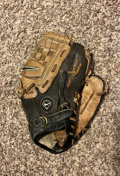 Used Right Hand Throw 12" Diamond Ready Baseball Glove