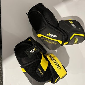 Used Large Bauer  Supreme s29 Elbow Pads