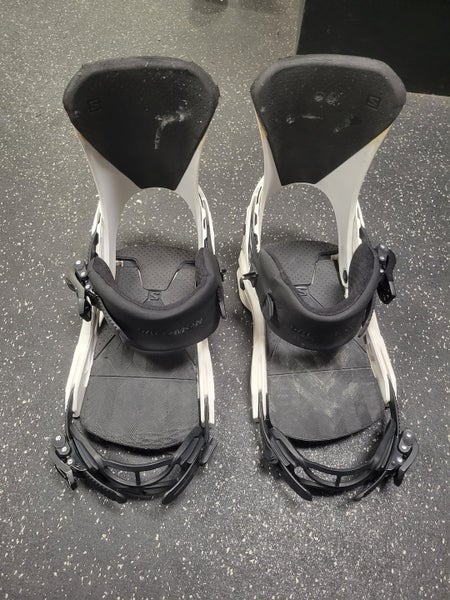 Used Salomon District L Xl Men's Snowboard Bindings | SidelineSwap