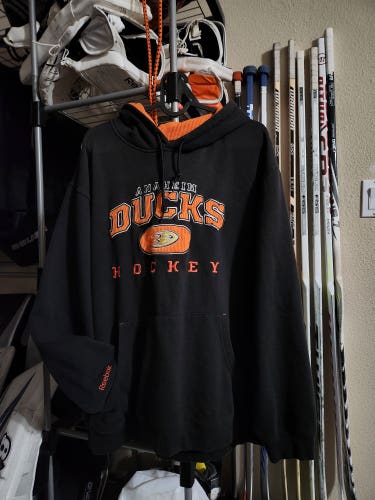 Reebok Anaheim Ducks Men's Large Sweatshirt