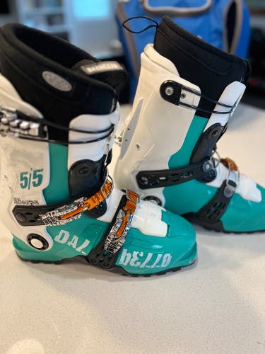 Dalbello Sherpa 5/5 I.D. Alpine Touring Ski Boot
