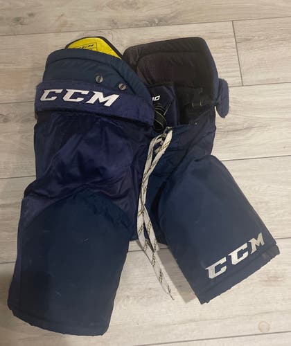 Senior Large CCM Tacks 9080 Hockey Pants