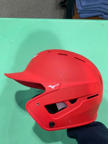 Used Mizuno B6 Baseball Batting Helmet (6 3/4 - 7 3/8)