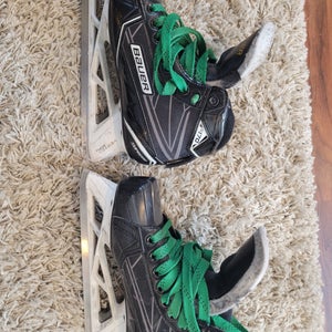 Junior Used Bauer Supreme S170 Hockey Goalie Skates Regular Width Size 3.5