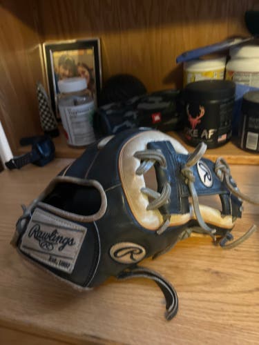 Infield 11.75" Heart of the Hide Baseball Glove