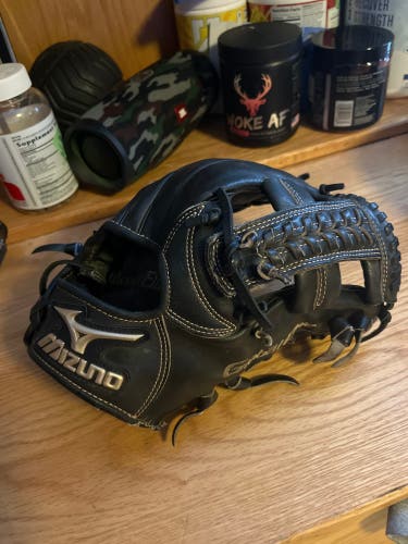 Infield 11.5" Global Elite LV Series Glove