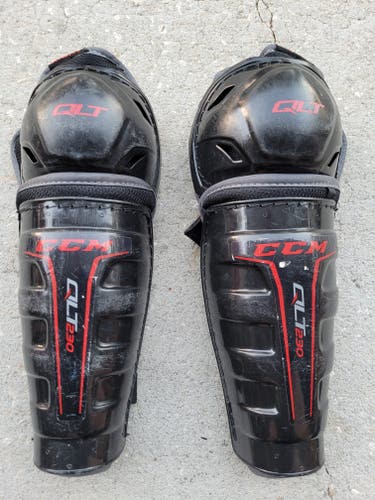 Used CCM QLT230 Shin Pads
